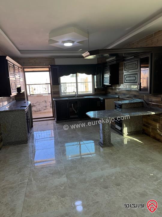 شقة طابق رابع مساحة 150م للبيع في اربد - الحي الشرقي