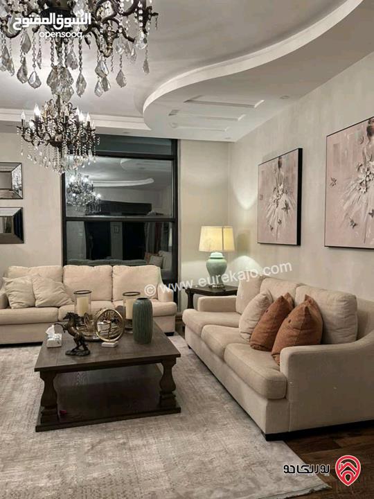 شقة ديلوكس مفروشة مساحة 220م للايجار في عمان - قرية النخيل