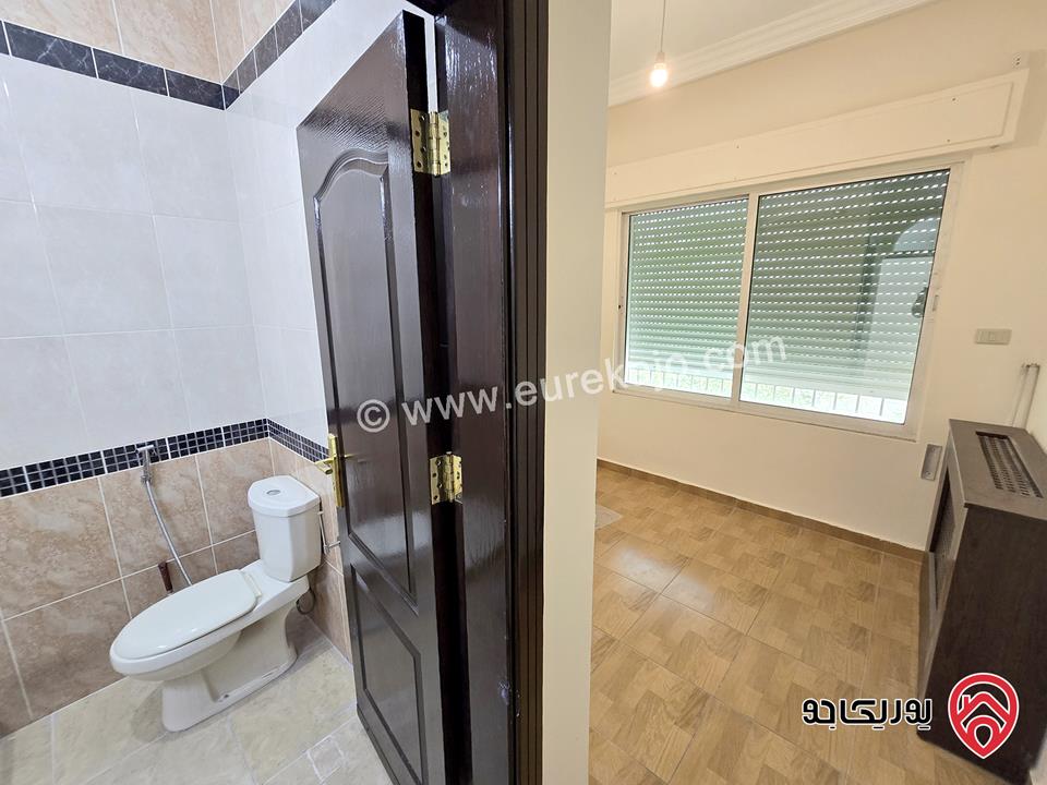 شقه طابقية مساحة 300 م طابق أول للإيجار السنوي في عمان - ضاحية الأمير راشد 