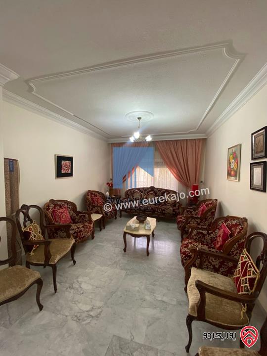 شقة مفروشة فاخرة للبيع في عمان - خلدا قرب المدارس الإنجليزية طابق اول 180م تشطيب سوبر ديلوكس