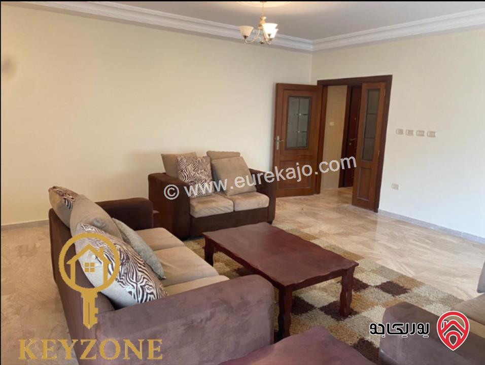 شقة طابق ثالث مساحة 235م للبيع في عمان - دير غبار 