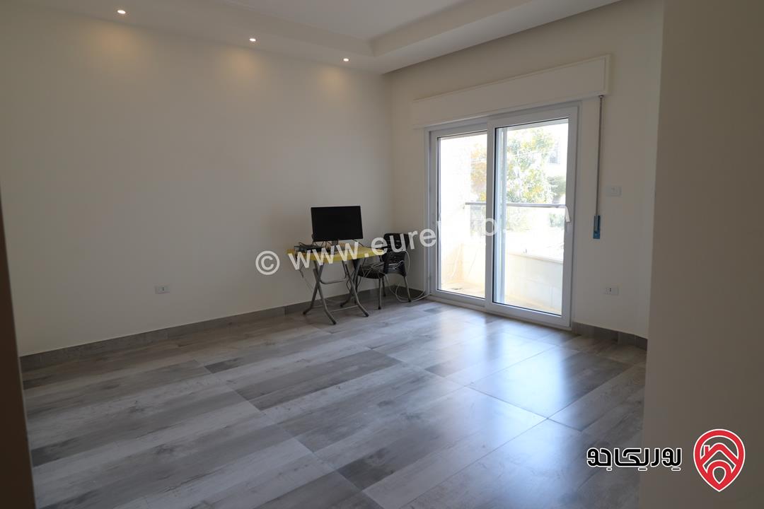 شقة جديدة طابق ثالث دوبلكس مساحة 173م للبيع في عمان - خلدا