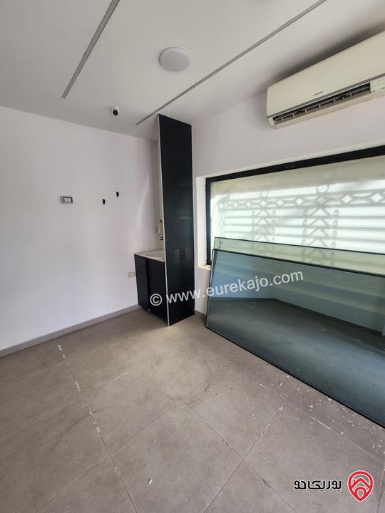 مكتب طابق ارضي مساحة 240م للايجار في عمان - ام السماق 