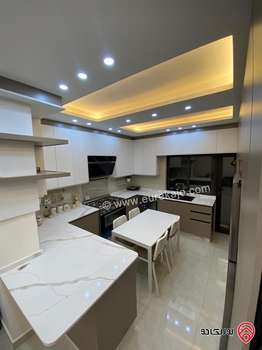 شقة ارضية فاخرة مساحة 150م داخلي و 160م خارجي للبيع في عمان - ابو السوس