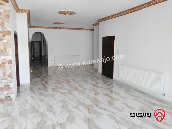 شقة فاخرة فارغة طابق ثاني مساحة 183م للايجار في عمان - تلاع العلي 