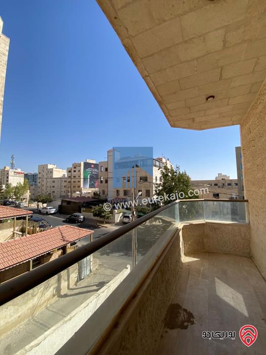 شقة مميزة للبيع في عمان - خلدا خلف البنك العربي طابق ثاني 191م تشطيب سوبر ديلوكس بسعر مغري