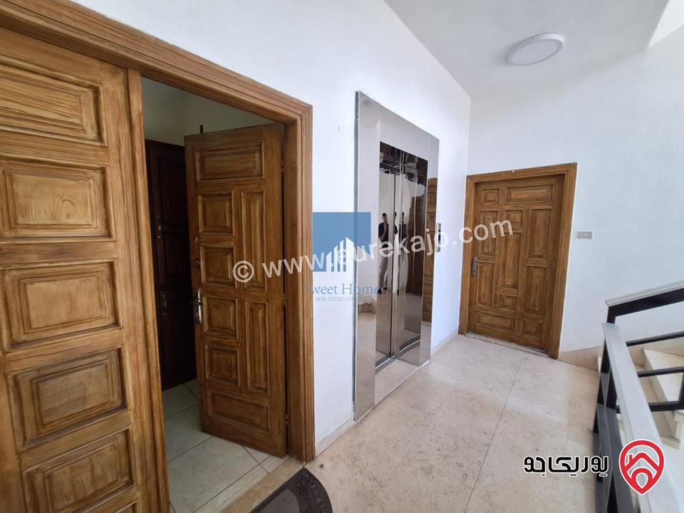 شقة طابقية طابق اول 250م للبيع في عمان - الصويفية