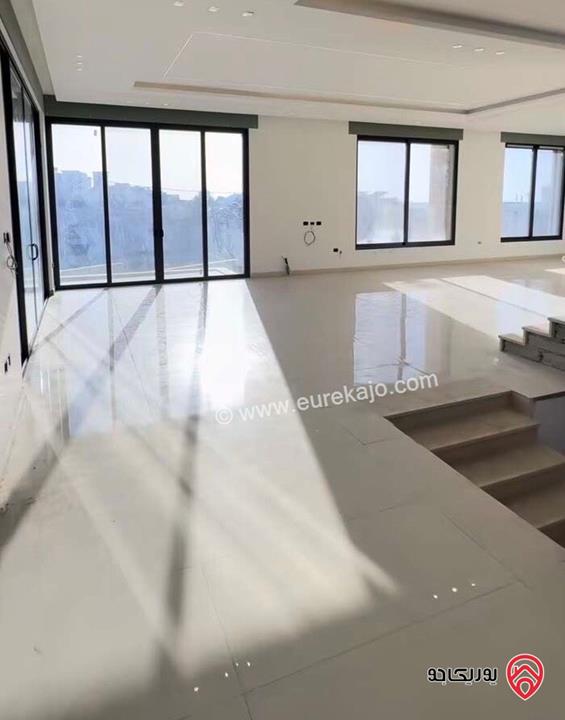 فيلا مساحة 500م على أرض 750م للايجار في عمان - الظهير 