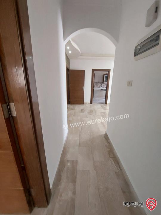 شقة مساحة 175م طابق ثاني للبيع في عمان - خلدا مطلة على دابوق 