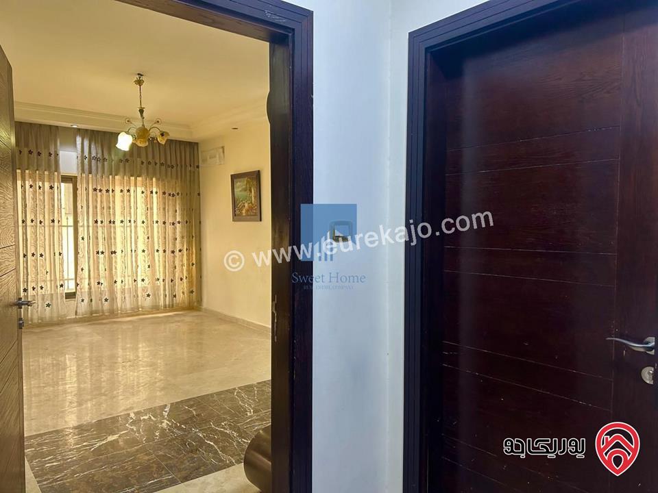 شقة مميزة للبيع في عمان - عبدون خلف البلوفيج طابق اول 185م تشطيب سوبر ديلوكس بسعر  مغري