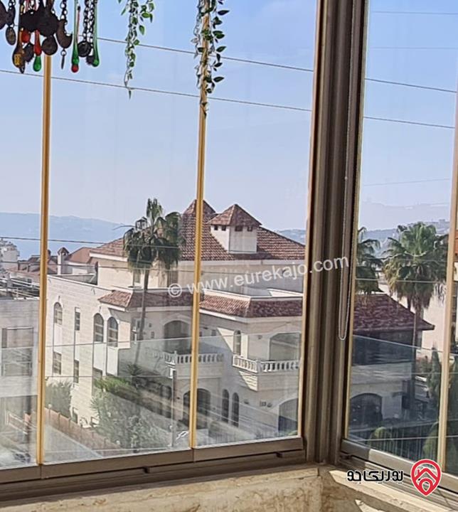 شقة مميزة طابق ثالث مساحة 240م للبيع في عمان - الكرسي