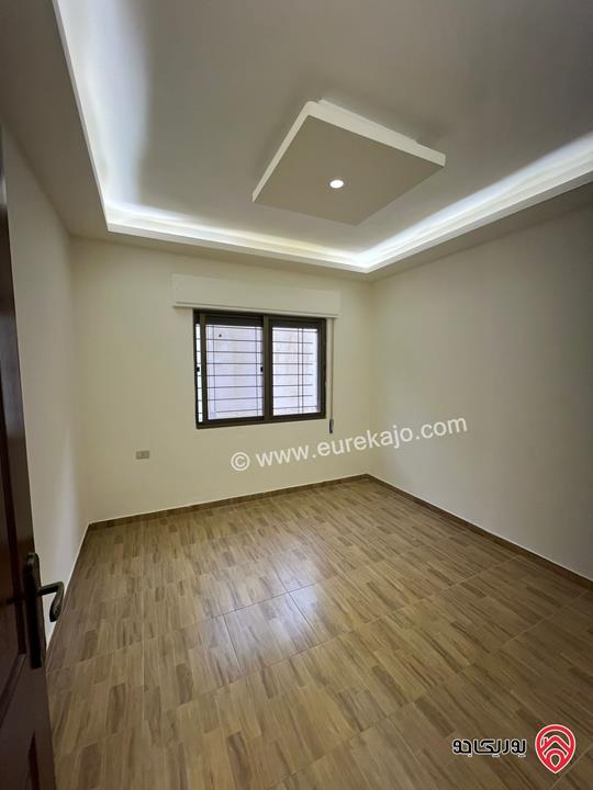 شقة مساحة 120م داخلي و 150م خارجي للبيع في عمان - ضاحية الرشيد