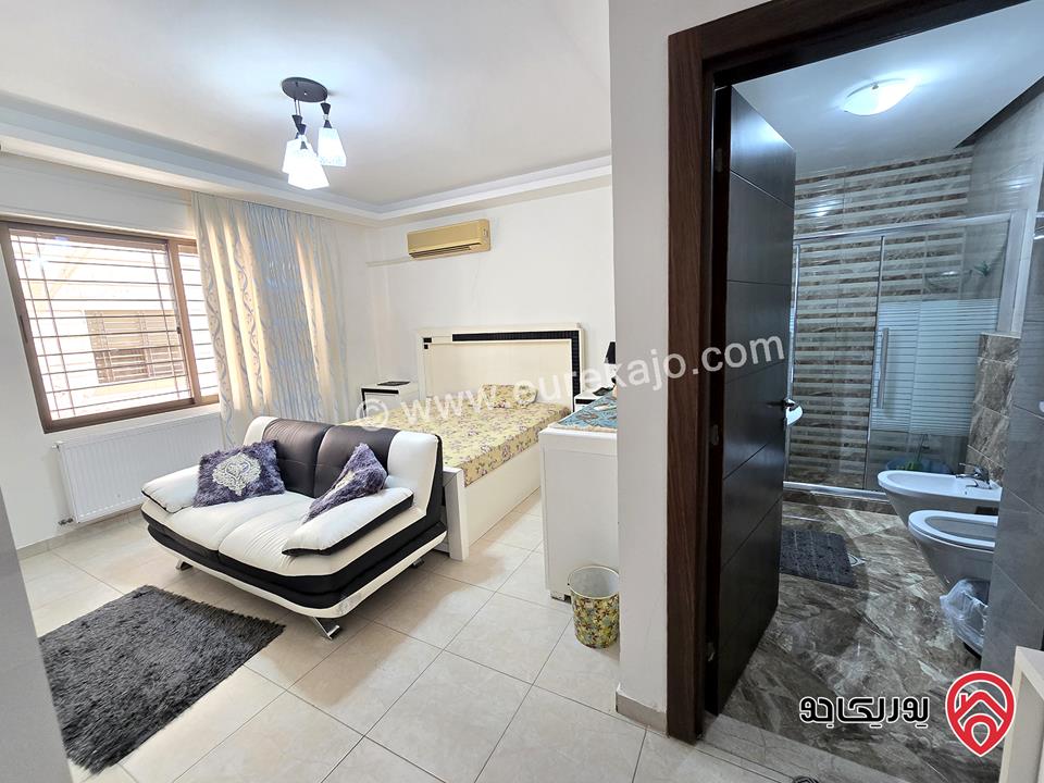 شقة مساحة 190 متر طابق اول للبيع في عمان - خلدا 