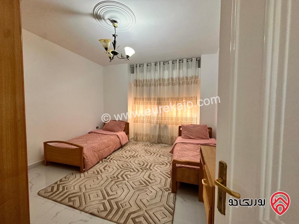 شقة فارغة طابق ثاني مساحة 250م للايجار في عمان - عبدون