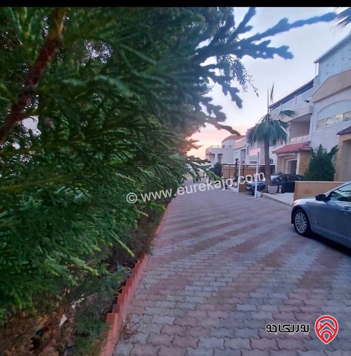 فيلا مميزة مساحة 560م على أرض 380م للبيع في عمان - الظهير 