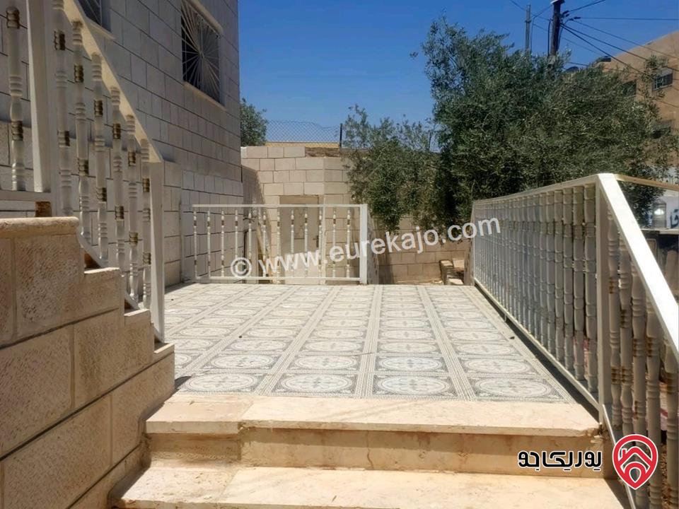 منزل مستقل مساحة 300م على أرض 478م للبيع في الزرقاء - قرب دوار البتراوي 
