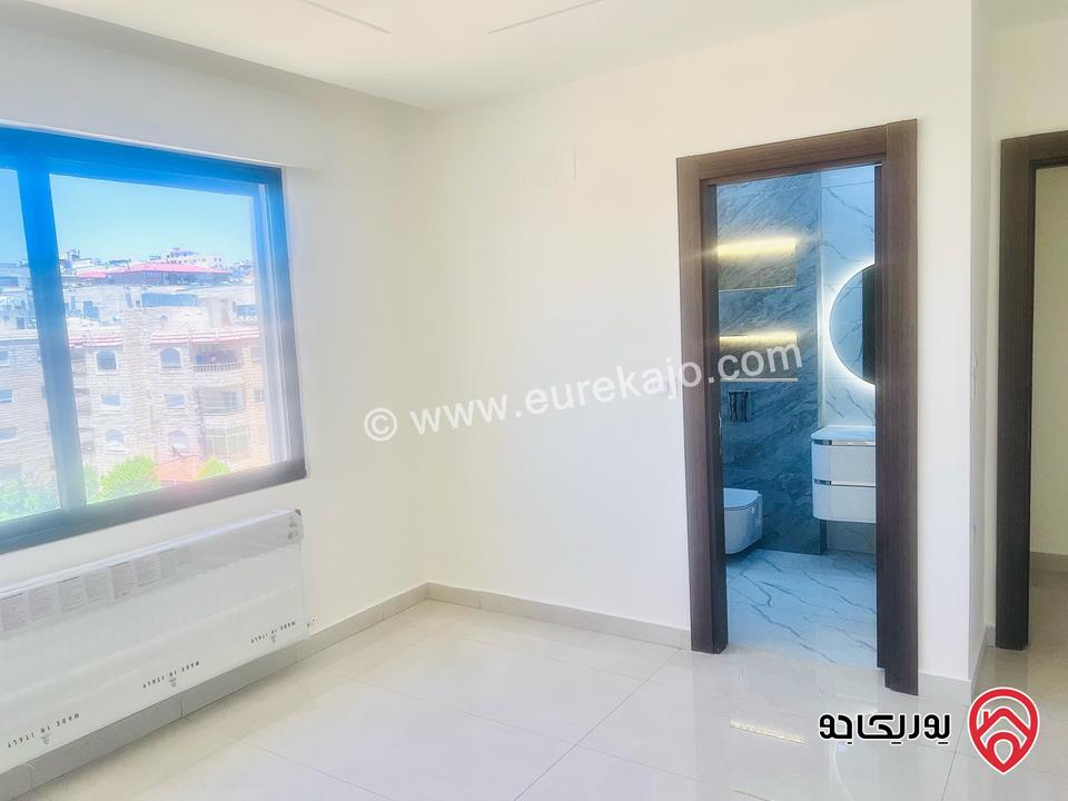 شقة للبيع في عمان مساحه 240 متر طابق اول - ام السماق خلف ستي مول ومكة مول   
