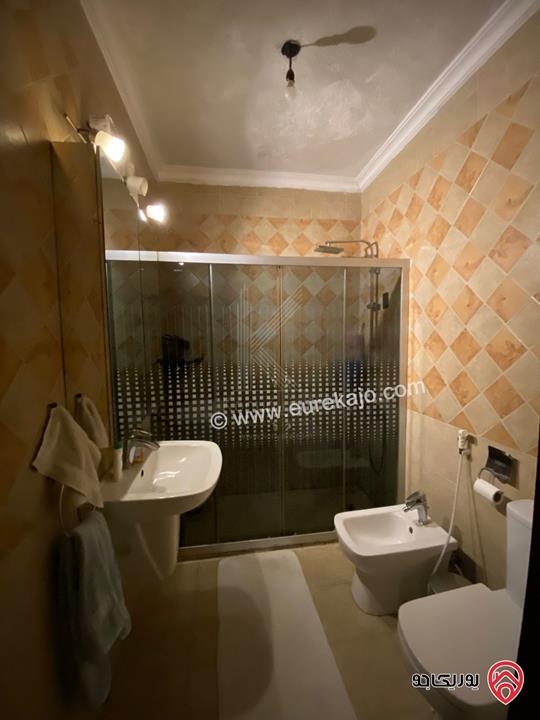 شقة مميزة طابق ثالث مع روف مساحة 164م للبيع في عمان - ضاحية الرشيد