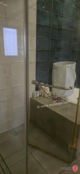 شقة طابق ثالث مساحة 207م مع مساحة 100 على السطح مش مبني للبيع في عمان - دير غبار