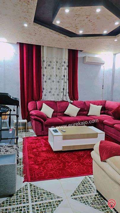 منزل طابقين مساحة الارض 860م ومساحة البناء 440م مرخص للبيع في عمان - خريبة السوق العلكومية 