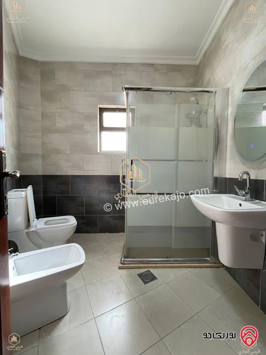 شقة ارضية مساحة 120م مع ترس خارجي 118م للايجار في عمان - السابع 