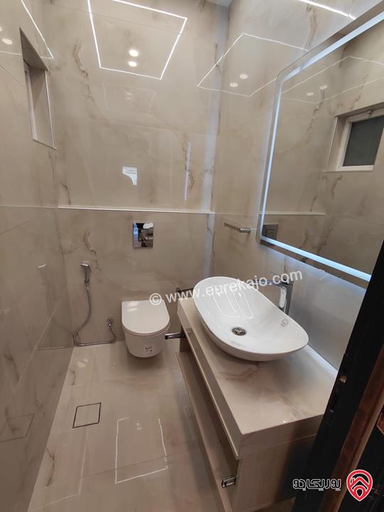 شقة مجددة طابق أول مساحة 200م للإيجار في عمان - دير غبار 