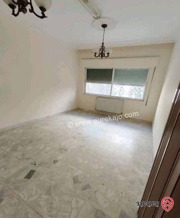 شقة فارغة طابق شبه أرضي مساحة 130م للايجار في عمان - ضاحية الرشيد 