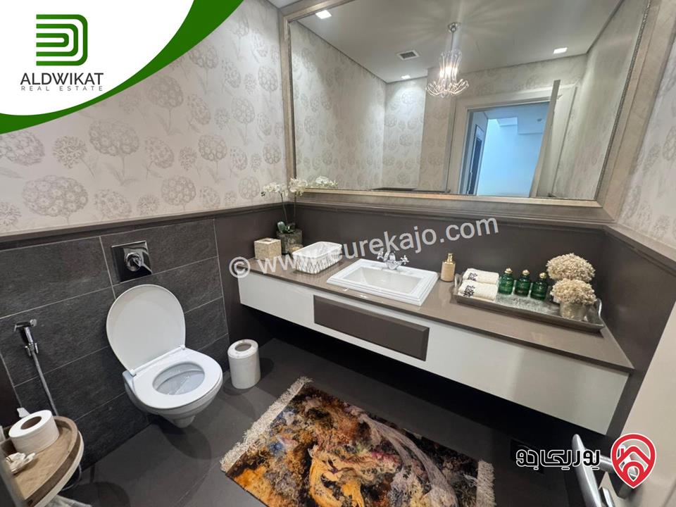 فيلا فاخره مفروشه مستقلة للبيع في عمان - دابوق مساحة البناء 800م ، الارض 770م ، الحديقة 200م والترس 200م