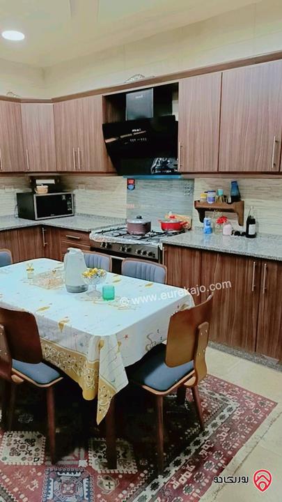 شقة ارضية مساحة 160م داخلي و 120م خارجي للبيع في عمان - مرج الحمام شارع الامير محمد