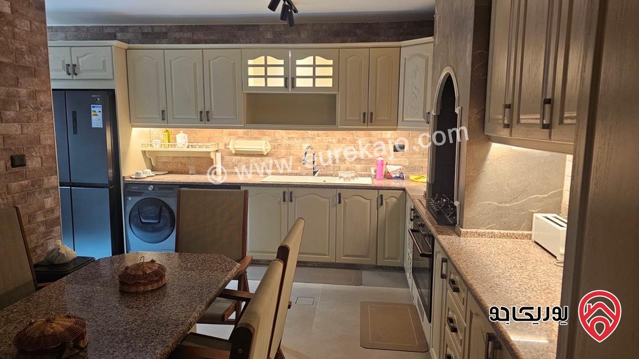 شقة مفروشة طابق ثاني مساحة 206م للبيع في عمان - أم أذينة