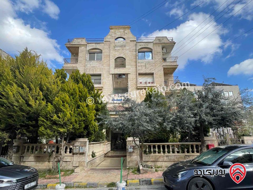 شقة طابق ثالث مساحة 200 م للبيع او للإيجار في عمان - تلاع العلي 