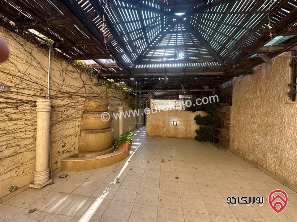 شقة مميزة دوبلكس مساحة 260م داخلي و 150م خارجي للبيع في عمان - خلدا