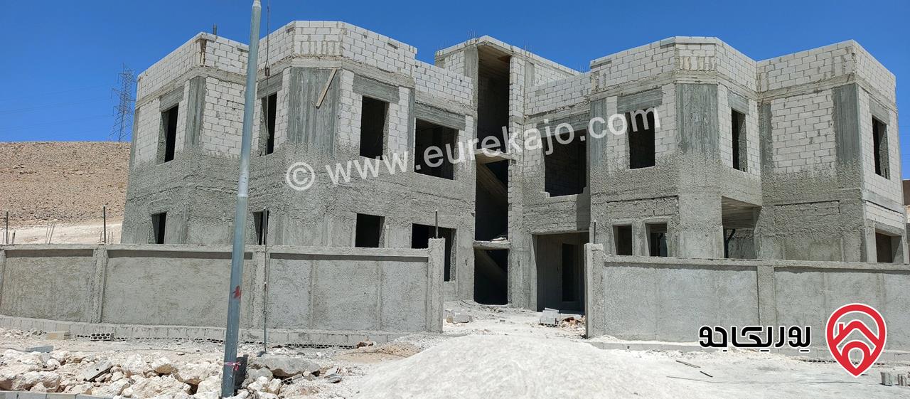 بيت عظم مساحة 500م على قطعة ارض مساحة 700م للبيع في عمان - طبربور
