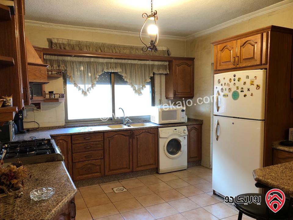 شقة مفروشة مساحة 124م طابق ثالث للبيع في عمان - تلاع العلي 