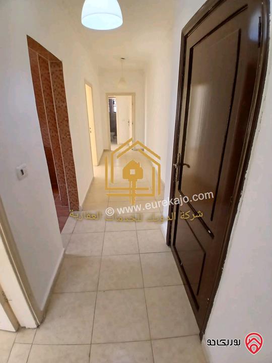 شقة فارغة طابق ثانى مساحة 100م للإيجار في عمان - ضاحية الرشيد 