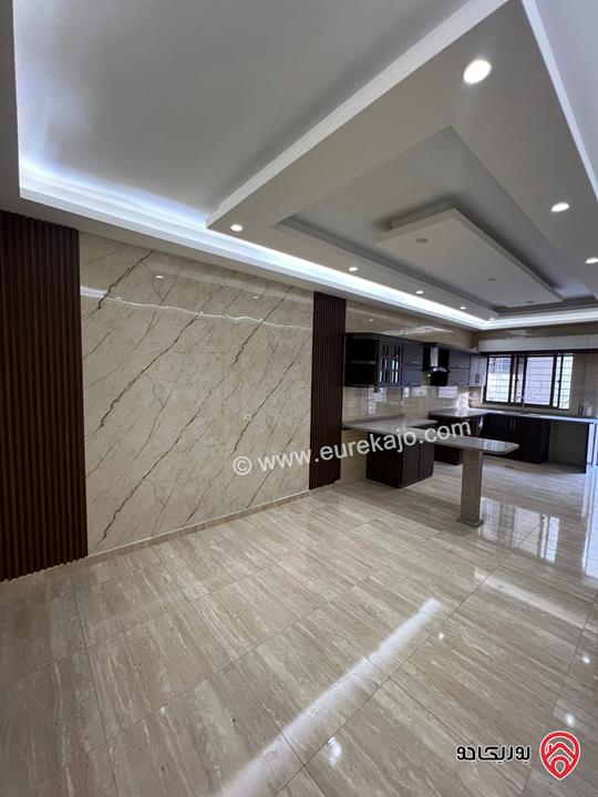 شقة مميزة طابق -2 مساحة 120م داخلي و 150م خارجي للبيع في عمان - ضاحية الرشيد 