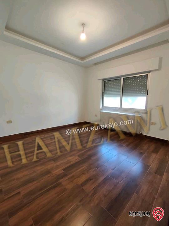 شقة مساحة 240م طابق ثاني للايجار في عمان - ضاحية النخيل طريق المطار 