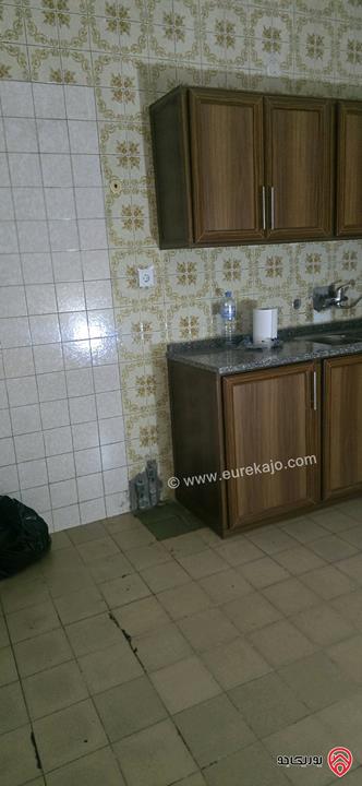 شقة ارضية مساحة 155م ويوجد إضافات 50م مبني حديقة وتراسات 200م للبيع في عمان - الجاردنز