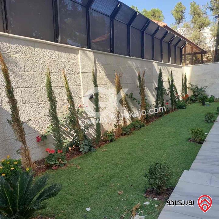 شقة ارضية مساحة 240م داخلي مع 170م خارجي للبيع في عمان - الكرسي