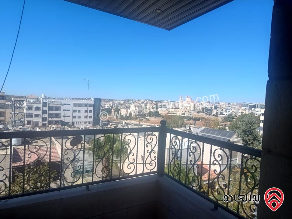 شقة مميزة طابق ثاني مساحة 174م للبيع في عمان - خلدا