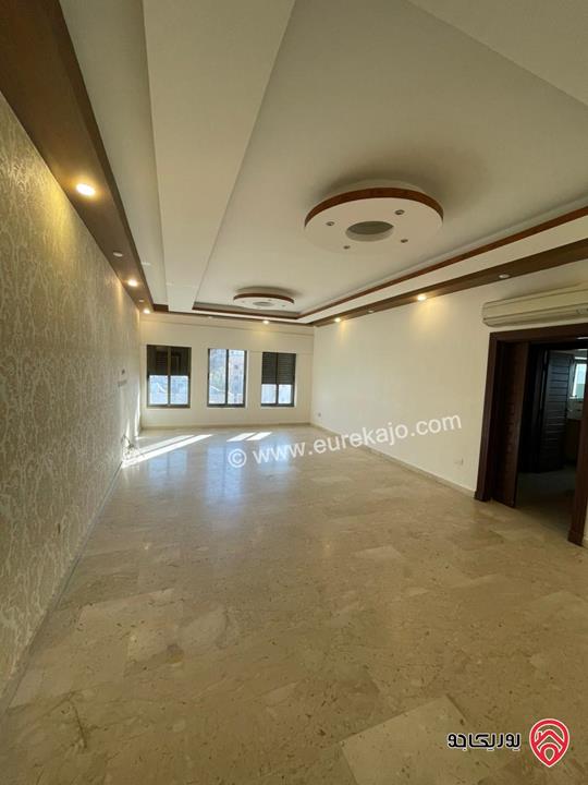 شقة فارغة طابق رابع مساحة 325م للايجار في عمان - ضاحية الرشيد