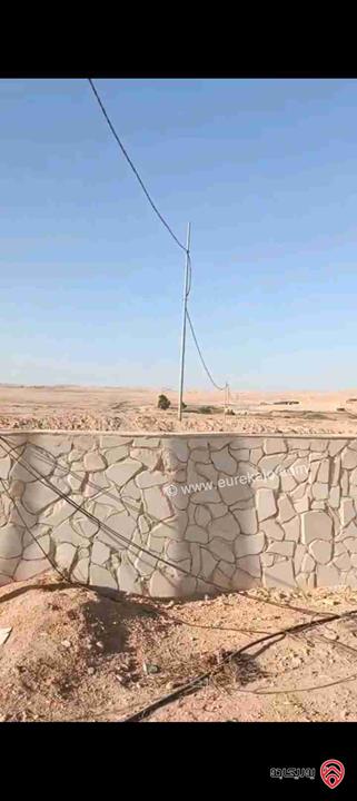 قطعة أرض مساحة 11 دونم ونصف للبيع من أراضي جنوب عمان - الخريم حوض عشرة على شارع الثلاثين ملاصقة للمزارع الكهرباء قريبة من الأرض وبئر ماء إرتوازي قريب