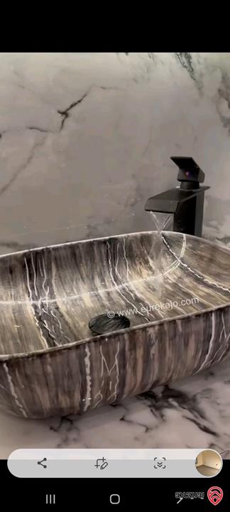 شقة مع رووف مساحة 215م للبيع في عمان - الجبيهة شارع الاردن قرب ديوان الصمادي 