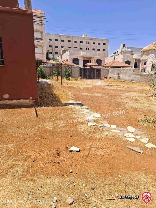 بيت مستقل مجهز لبناء طابق ثاني على أرض 720م للبيع في عمان - أبو علندا