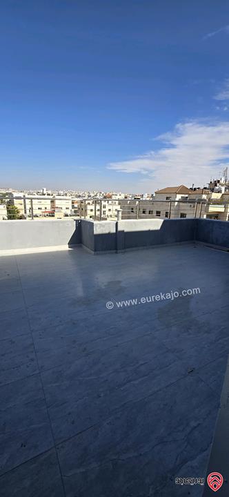 شقة طابق اخير مع روف مساحة 194م للبيع في عمان - الجندويل 