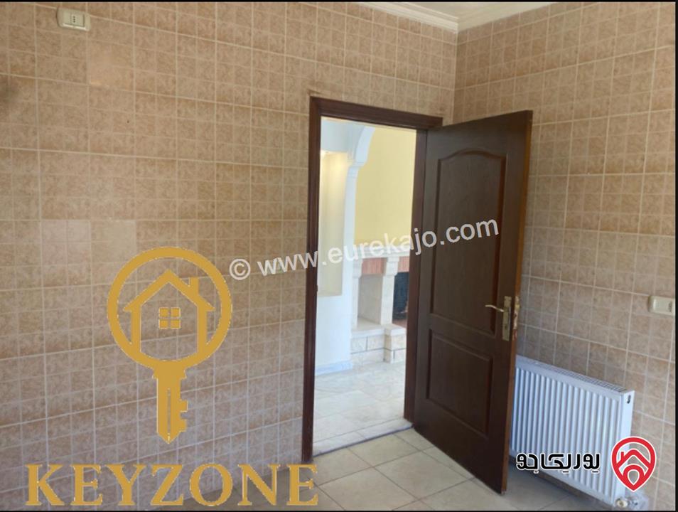 شقة مساحة 200م طابق ثاني للبيع في عمان - خلدا