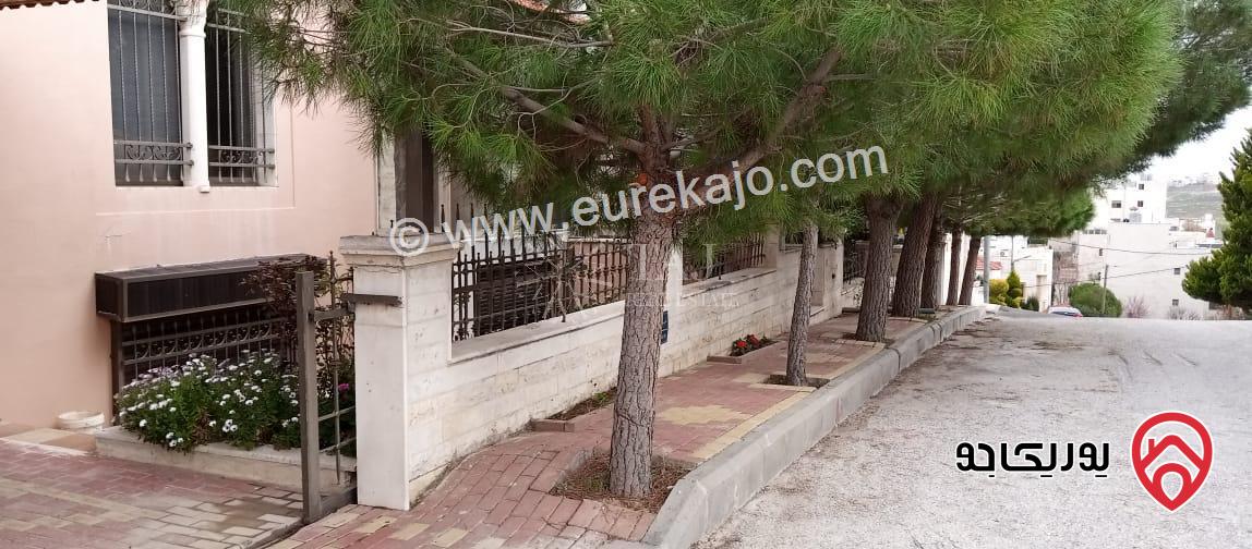 فيلا دوبلكس متلاصقة مساحة 232م على أرض 259م للبيع في عمان - ضاحية الرشيد