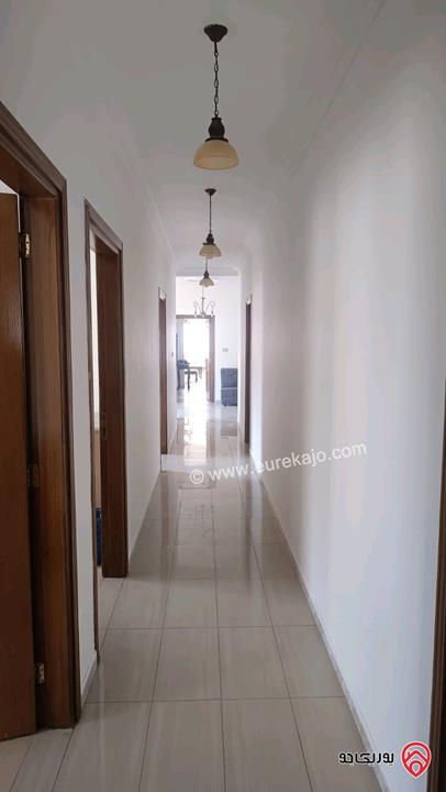 شقة مفروشة مساحة 204م طابق ثالث للإيجار في عمان - عبدون 