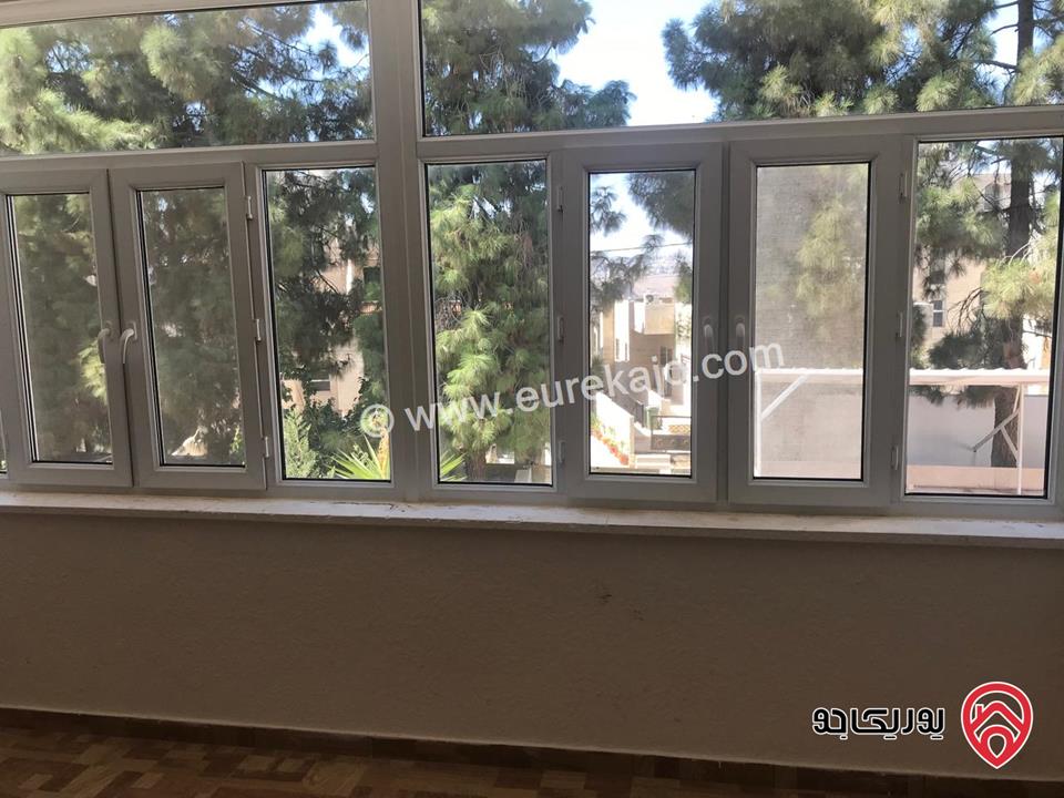 فيلا مجددة مساحة 440م على أرض 980م للبيع في الفحيص – منطقة الرهوة موقع مميز 