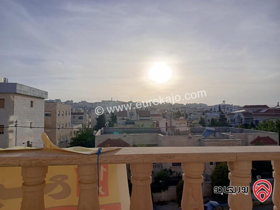 شقة مساحة 170م طابق ثاني للبيع بدون عفش في عمان - الجبيهة 